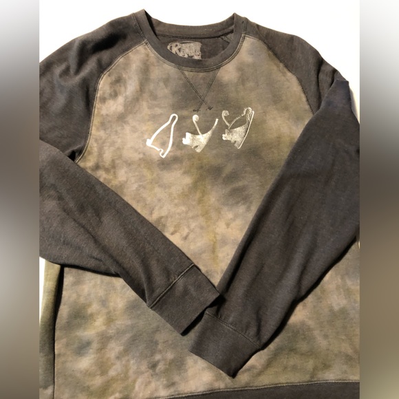 Raglan sleeve sweatshirt with Chrome Ancient Egyptian crowns sz Large Green Grey - Picture 6 of 16